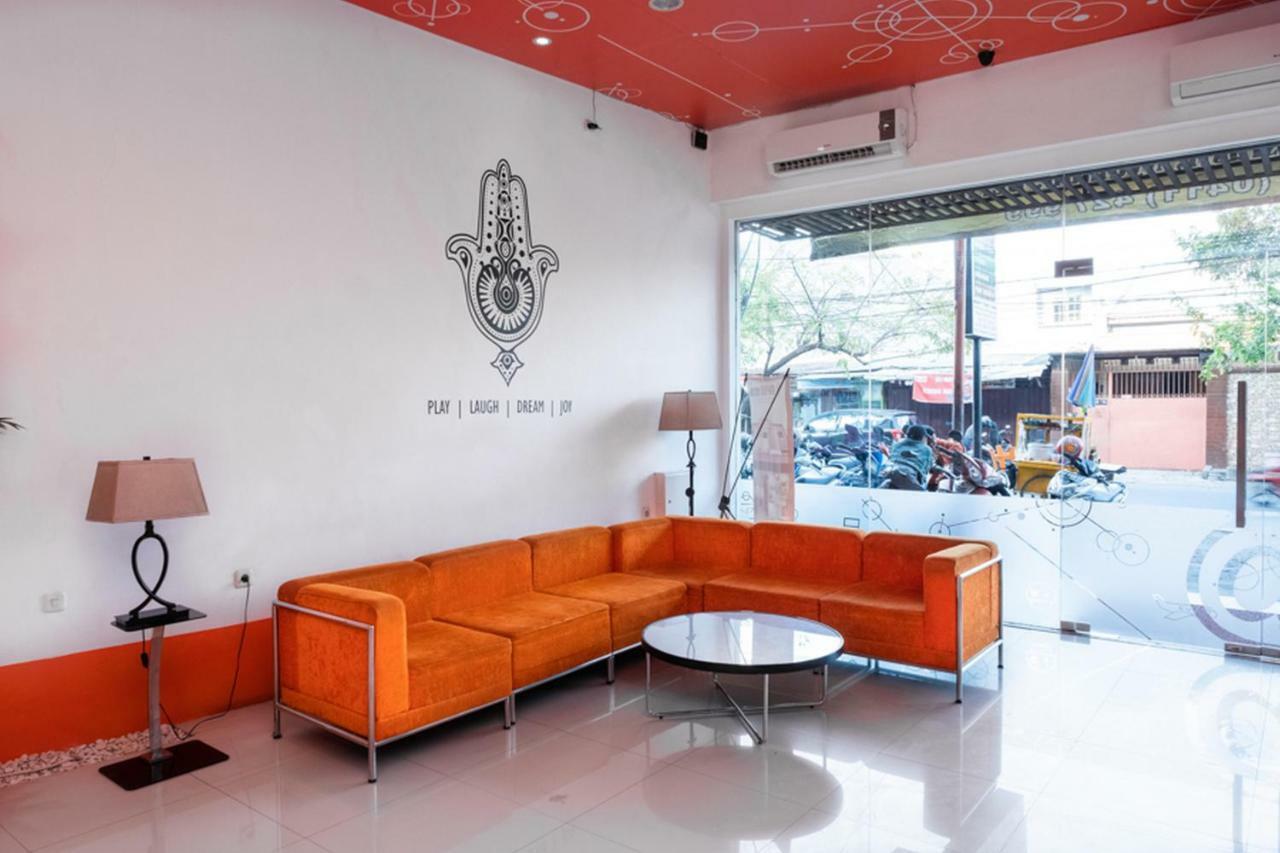 RedDoorz @ Pelita Raya Rappocini Hotel Makassar Bagian luar foto
