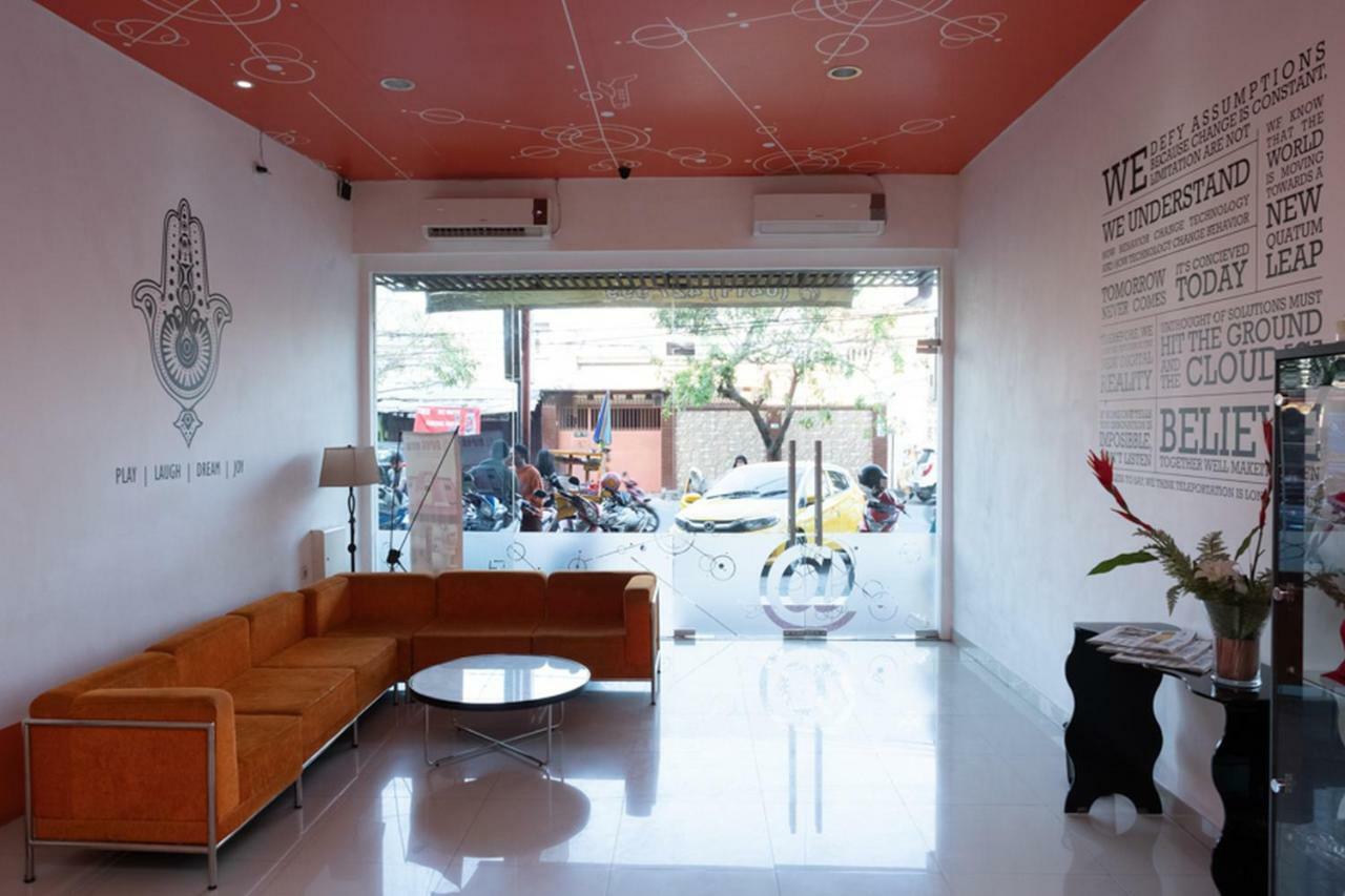 RedDoorz @ Pelita Raya Rappocini Hotel Makassar Bagian luar foto